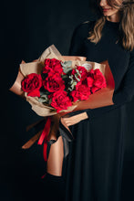 Încarcă imaginea în vizualizatorul Galerie, Buchet “Love in Vienna”