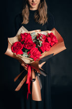 Încarcă imaginea în vizualizatorul Galerie, Buchet “Love in Vienna”