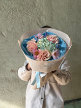 Încarcă imaginea în vizualizatorul Galerie, Buchet “Bubblegum”
