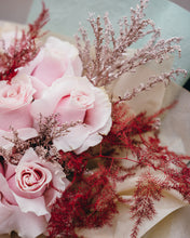 Încarcă imaginea în vizualizatorul Galerie, Buchet 'Love in Santorini'